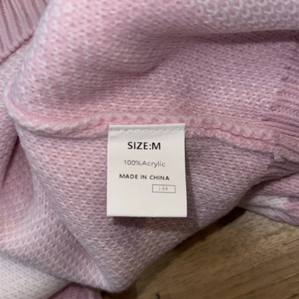 Pink and White Checkered Women's Sweater - Picture 6 of 11